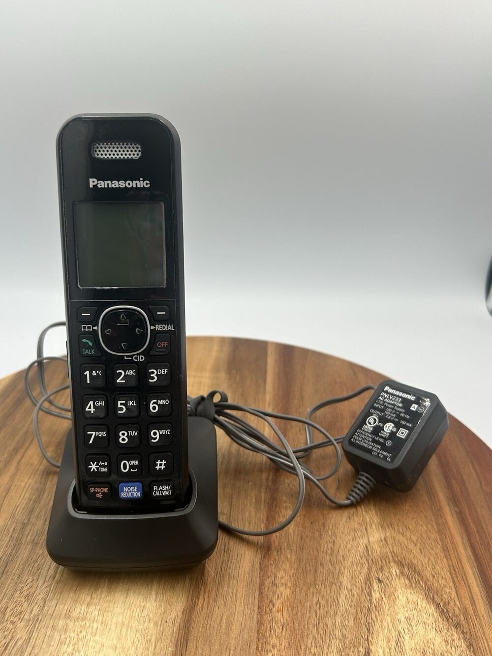Panasonic KX-TGA680 B Cordless Phone Handset w Charger Base Battery Tested Works